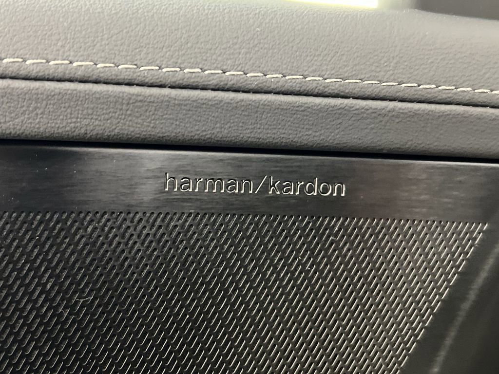 New 2026 Volvo XC90 T8 Ultra w/ Protection Package Premier image 11