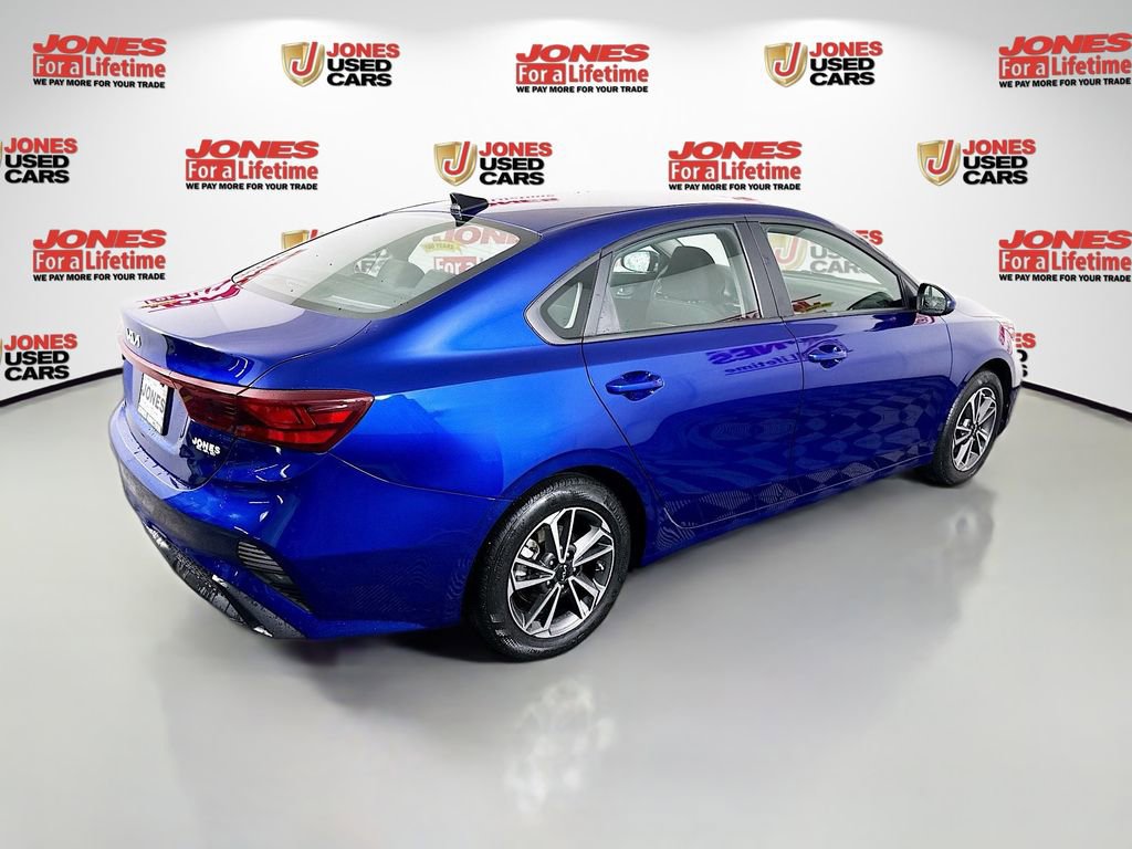 Used 2023 Kia Forte LXS image 14