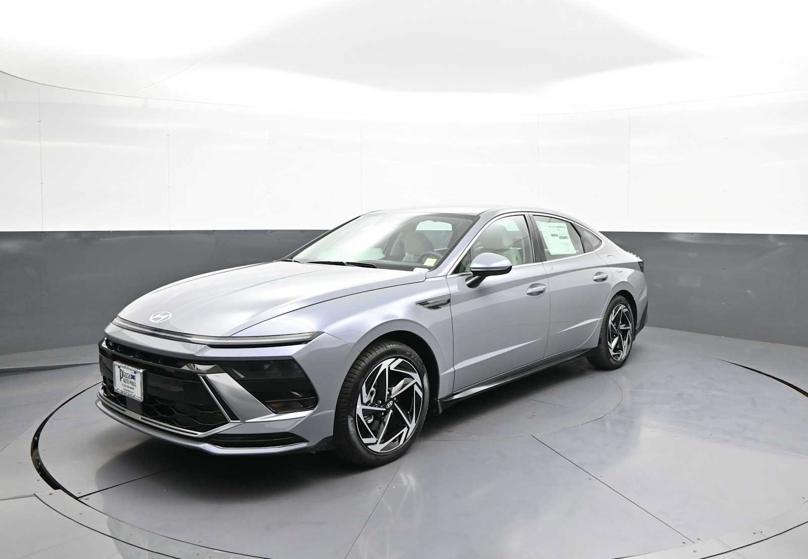 New 2026 Hyundai Sonata SEL FWD image 1