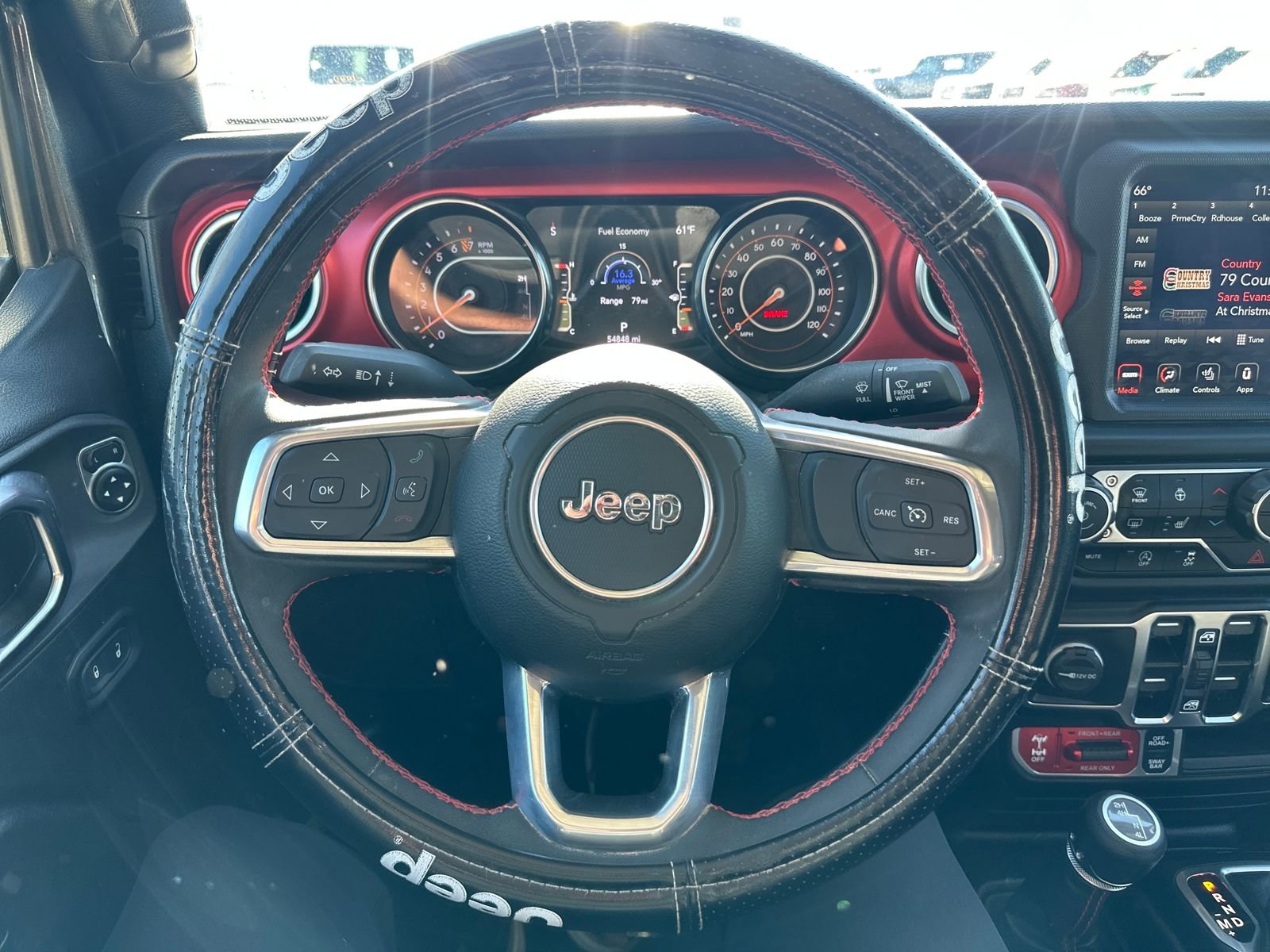 Used 2023 Jeep Gladiator Rubicon w/ Cold Weather Group image 15