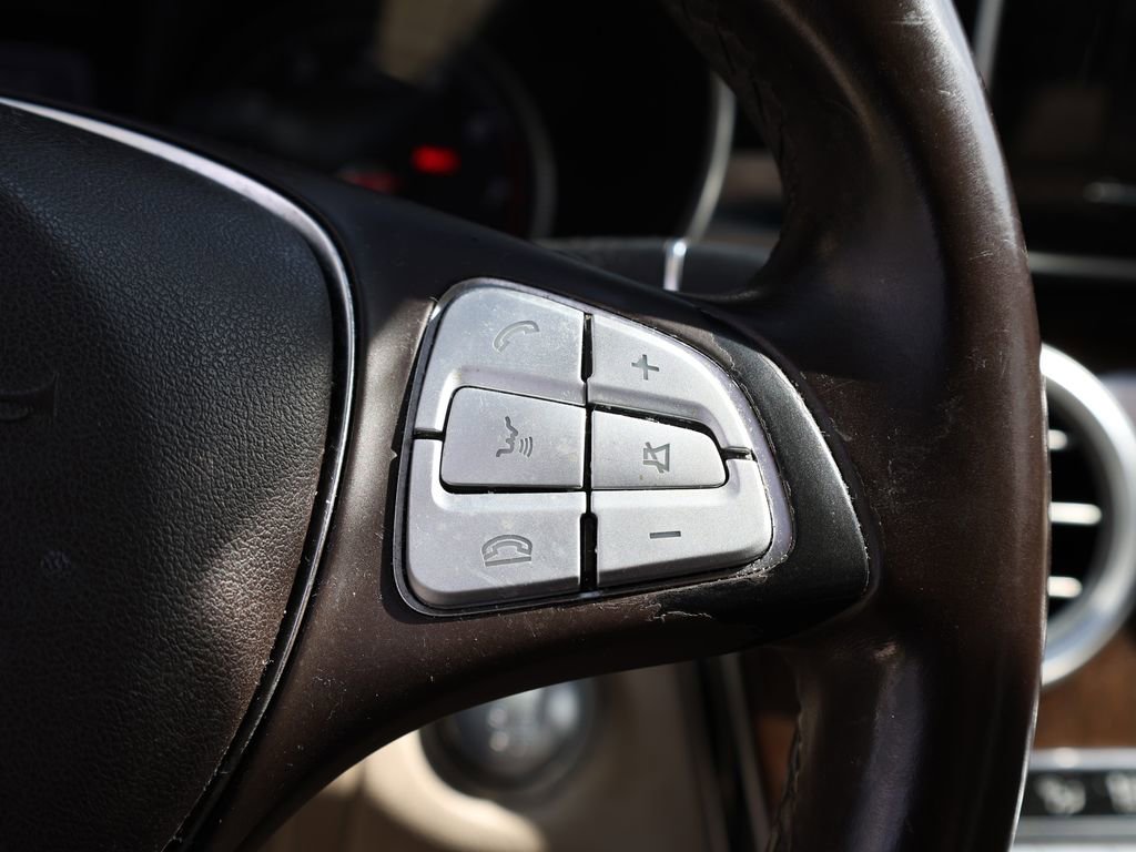 Used 2015 Mercedes-Benz C 300 Sedan image 36