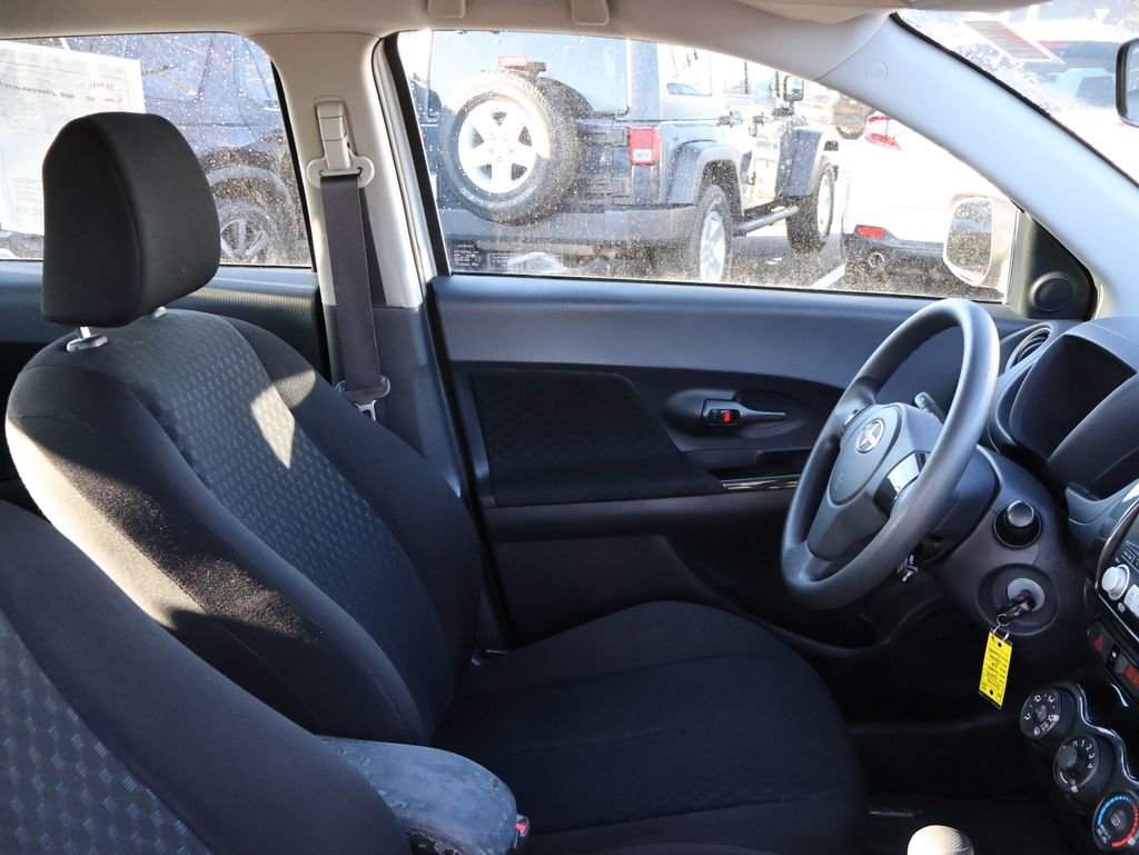 Used 2008 Scion xD Base image 8