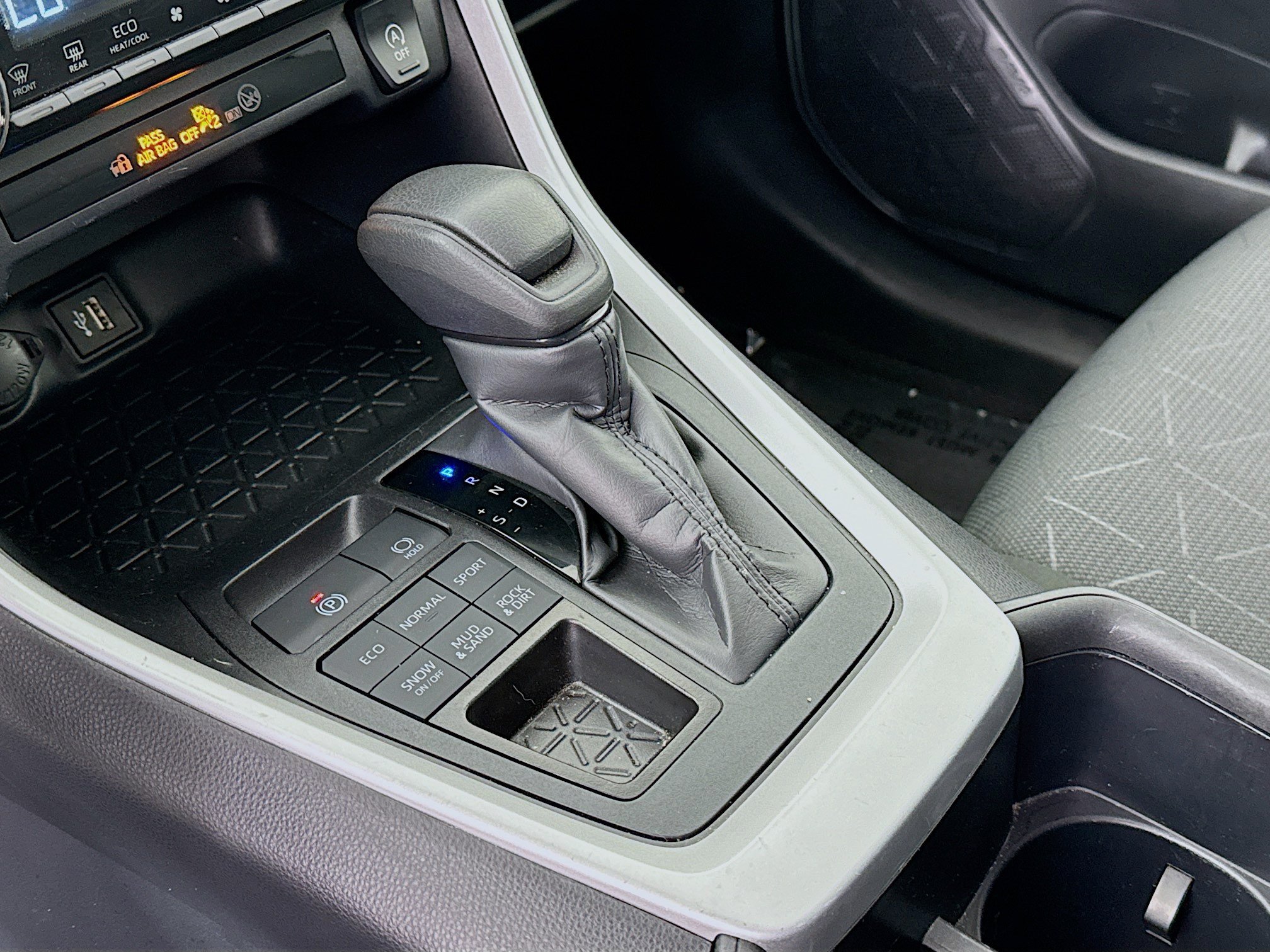 Certified 2025 Toyota RAV4 XLE AWD/4WD image 16