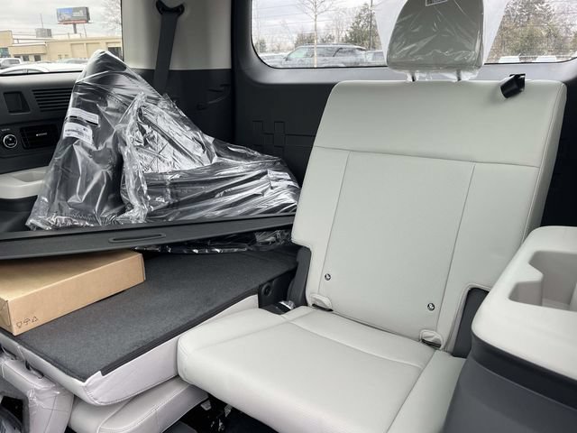 New 2026 Hyundai Santa Fe Calligraphy AWD/4WD image 13