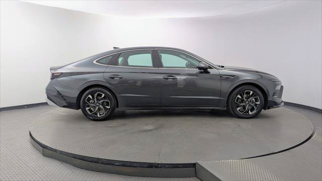 Used 2025 Hyundai Sonata SEL FWD image 9