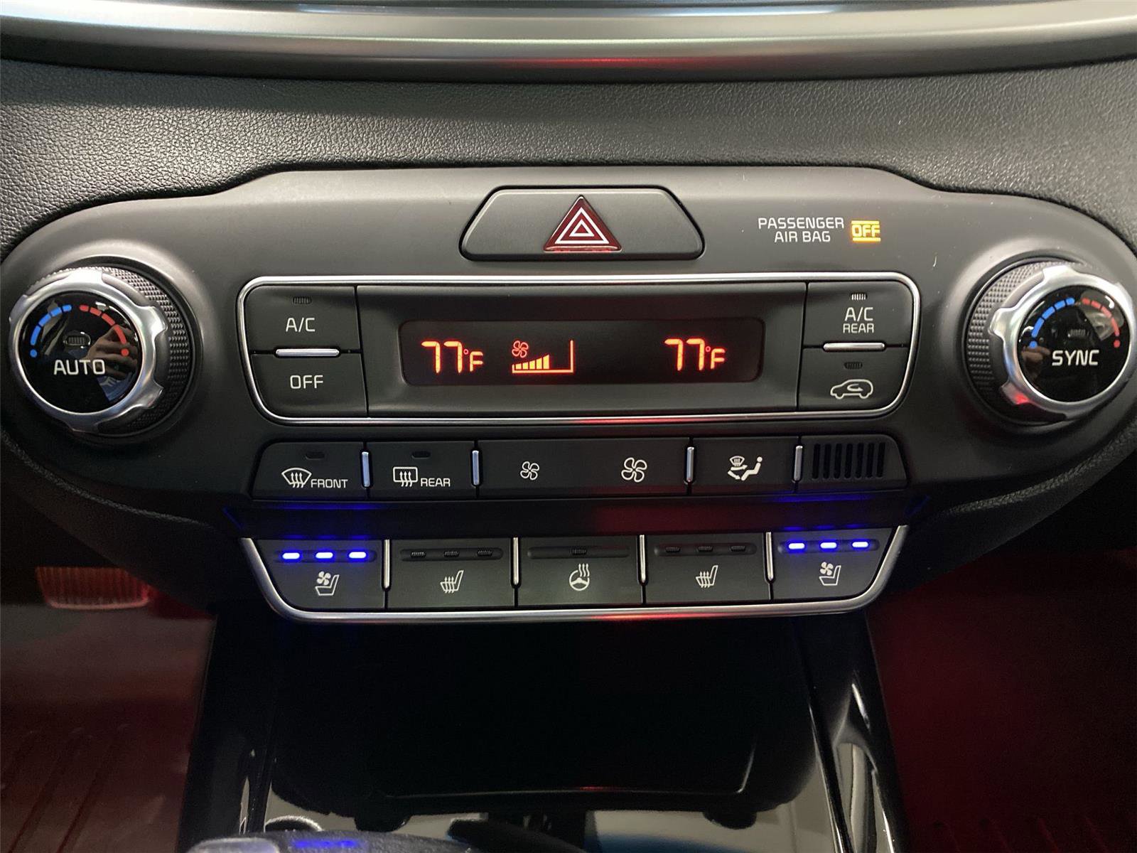 Used 2019 Kia Sorento SX w/ SX Touring Package image 21