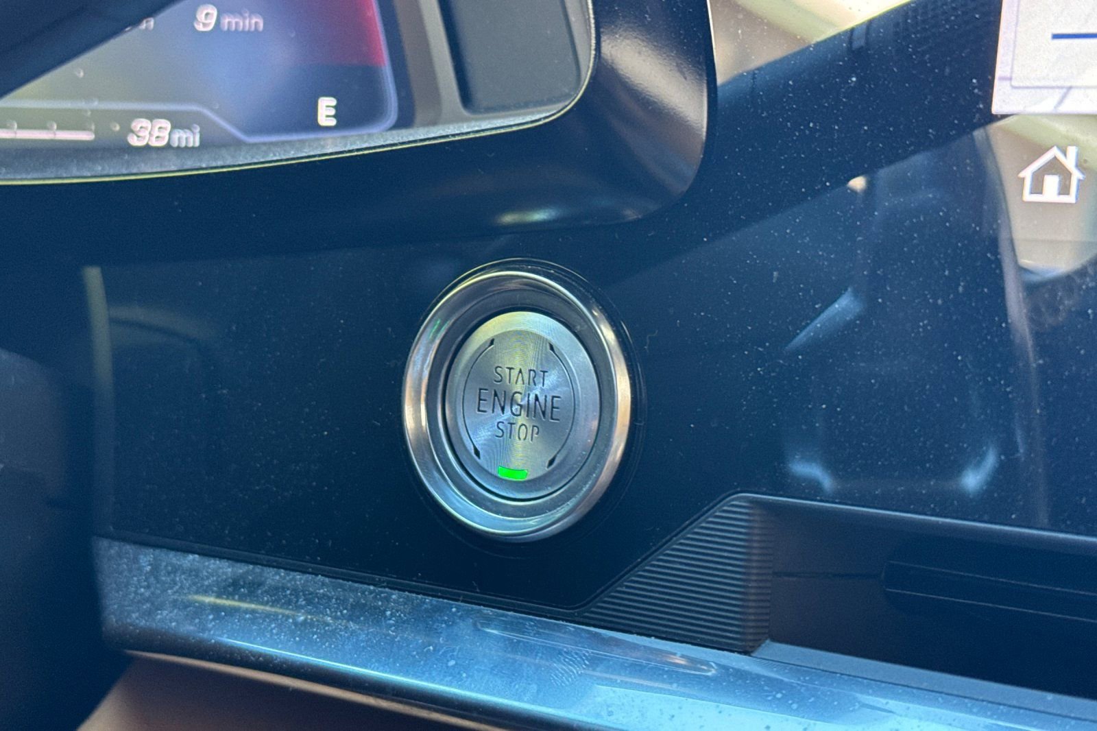 Used 2020 Chevrolet Corvette Stingray Premium Cpe w/ 3LT Preferred Equipment Group image 30