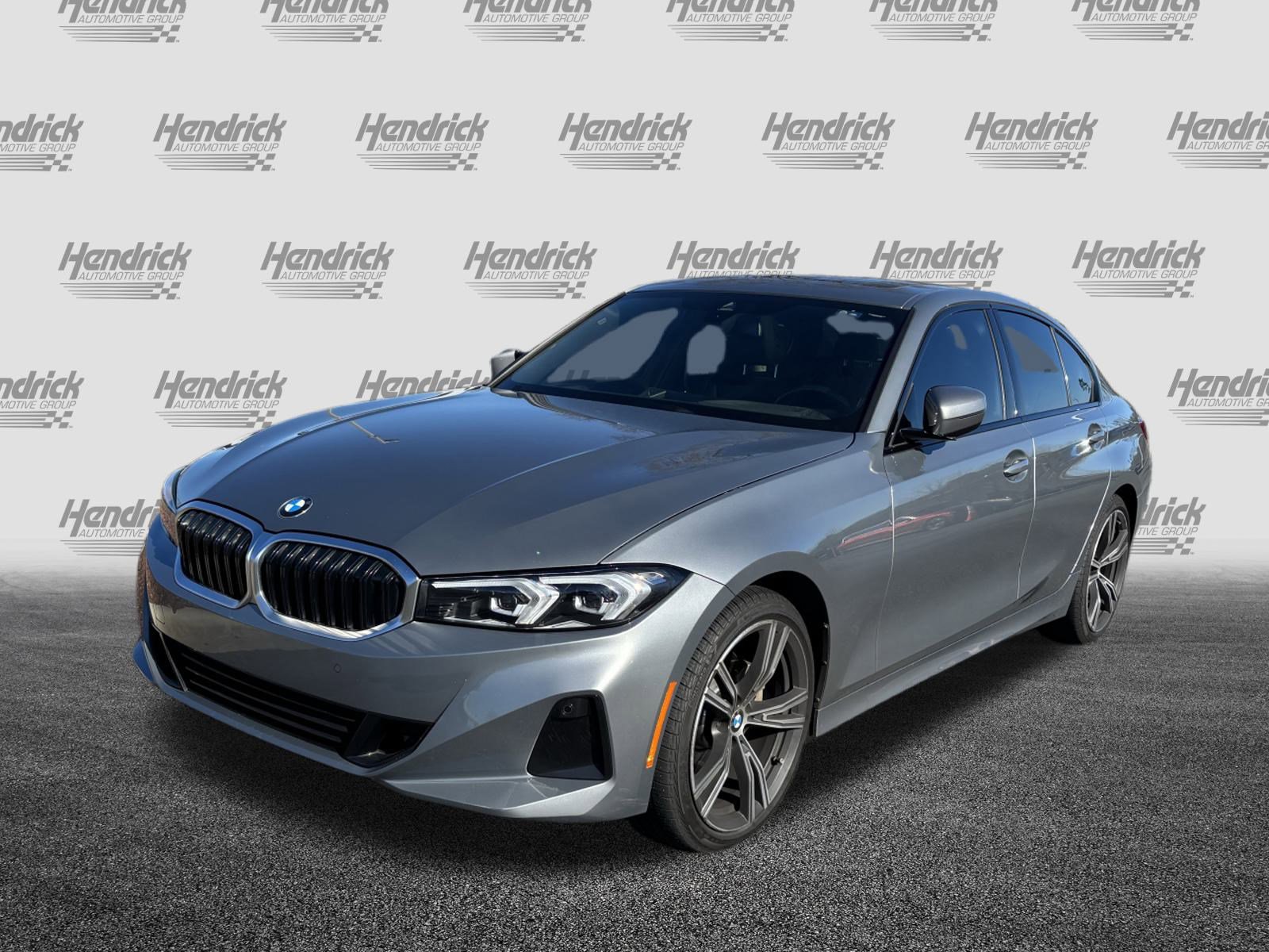 Used 2023 BMW 330i Sedan w/ Premium Package image 6