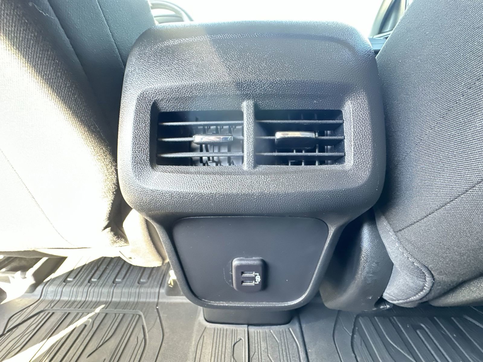 Used 2023 GMC Terrain SLE w/ Driver Convenience Package AWD/4WD image 21