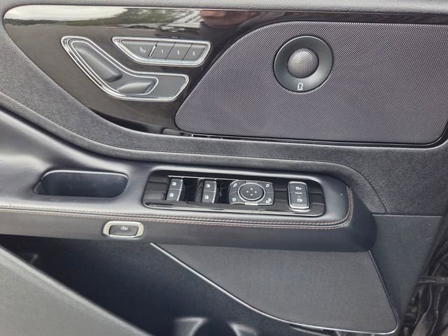Used 2023 Lincoln Aviator Reserve w/ Equipment Group 201A RWD image 32