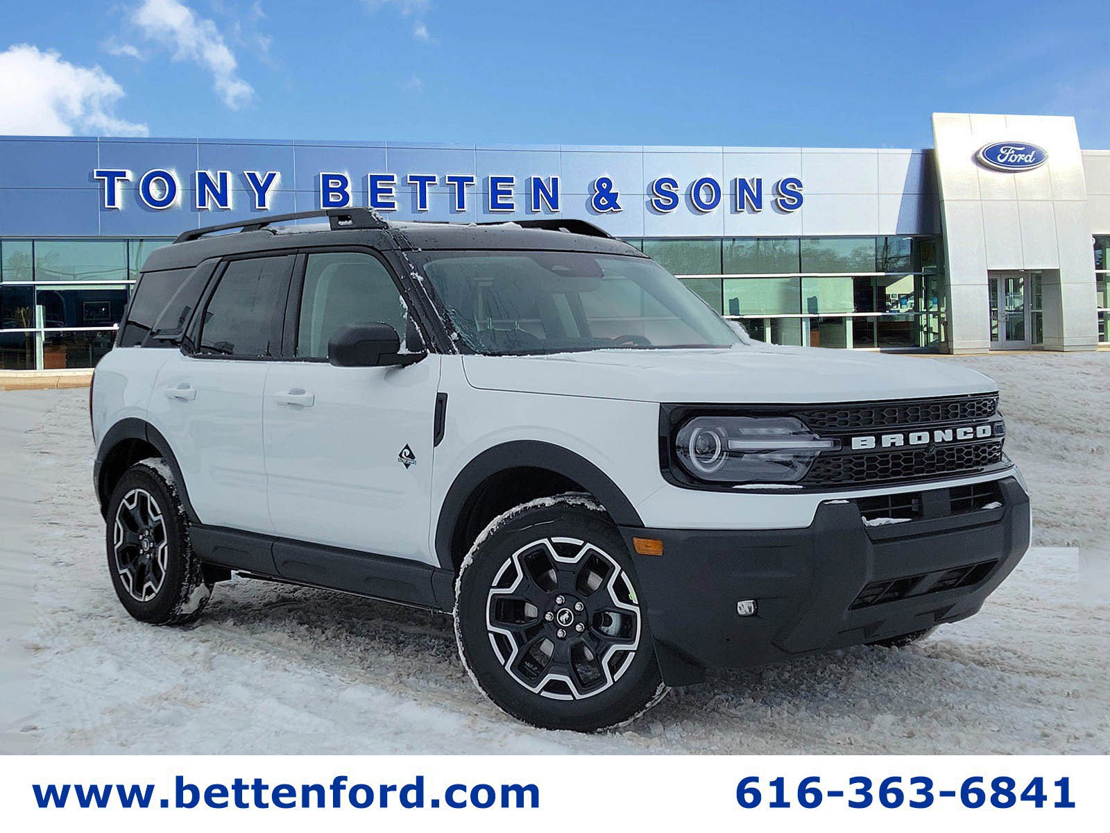 New 2025 Ford Bronco Sport Outer Banks image 1