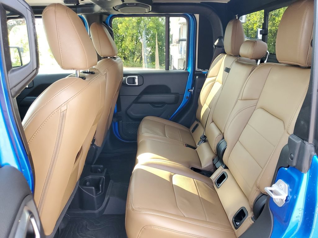 Used 2021 Jeep Gladiator Overland w/ Popular Equipment Package AWD/4WD image 14