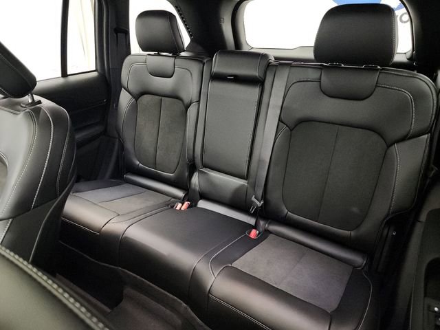 New 2025 Jeep Grand Cherokee Altitude image 25