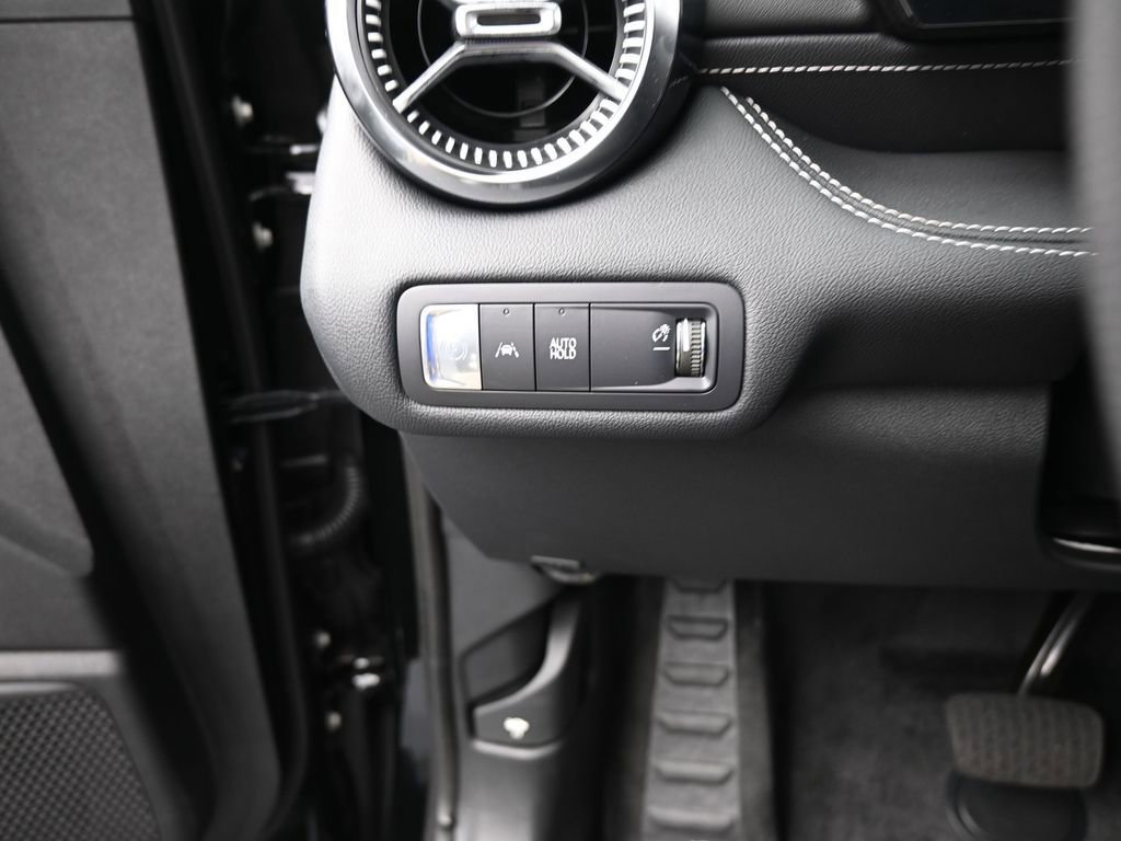 Used 2025 Chevrolet Blazer EV LT image 36