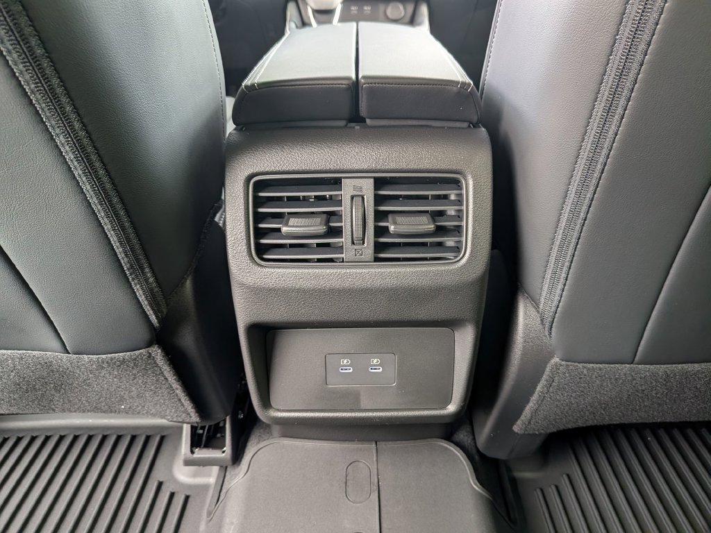 New 2026 Nissan Rogue Platinum AWD/4WD image 37