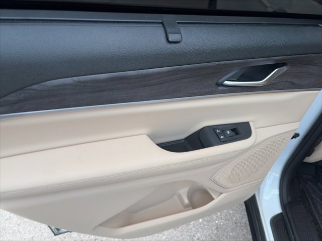 Used 2024 Jeep Grand Cherokee L Limited w/ Luxury Tech Group II image 12