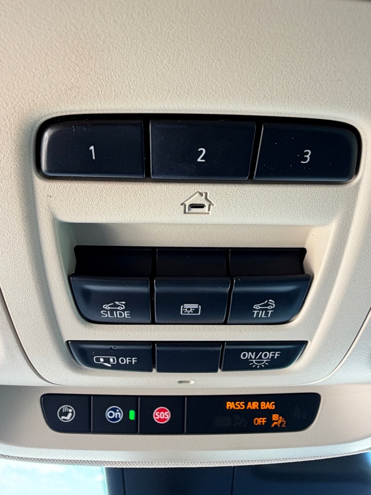 Used 2021 Buick Envision Avenir w/ Technology Package II FWD image 35