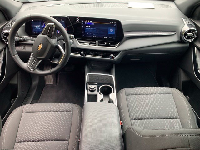 Used 2026 Chevrolet Equinox LT AWD/4WD image 19