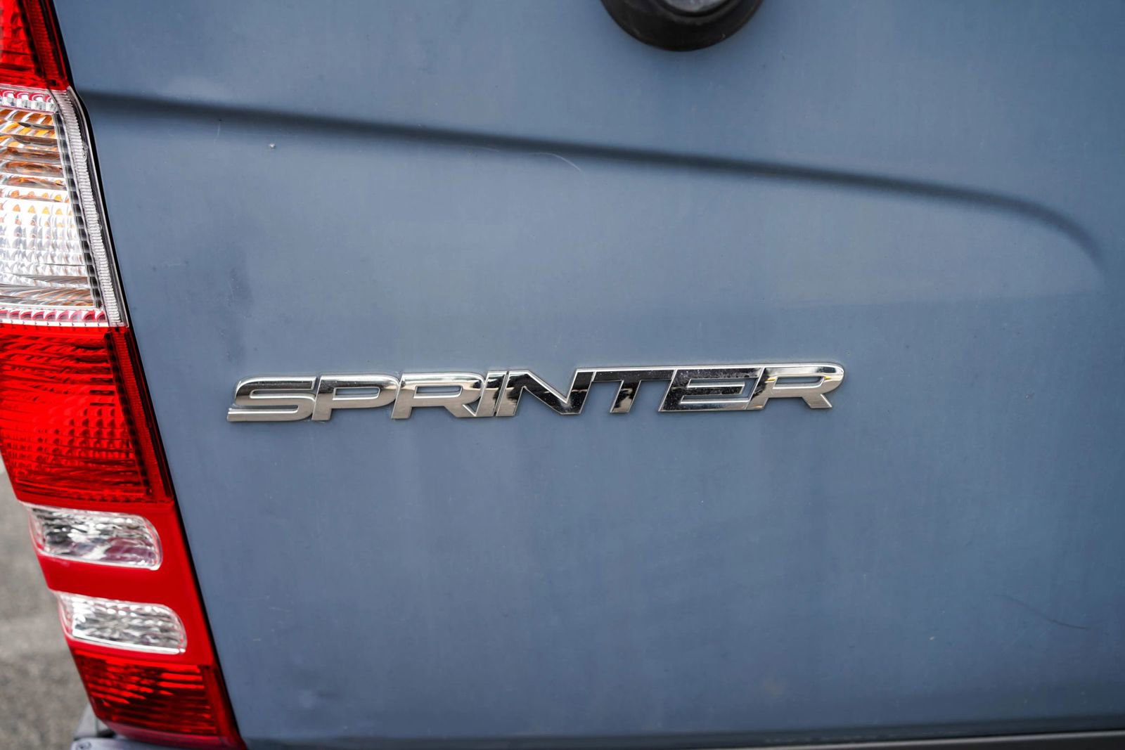 Used 2018 Mercedes-Benz Sprinter 2500 image 14