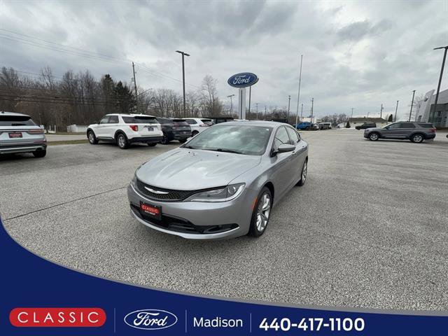 Used 2015 Chrysler 200 S image 1