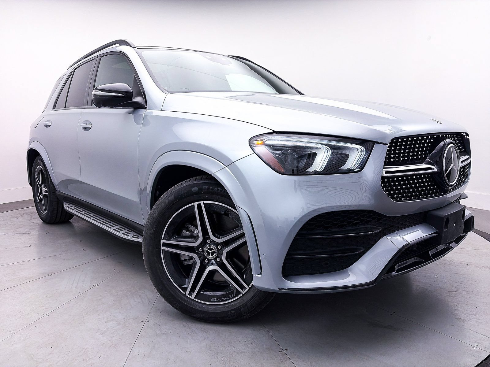 Used 2023 Mercedes-Benz GLE 450 4MATIC w/ AMG Line Exterior