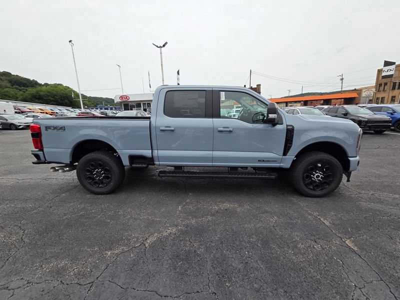 New 2026 Ford F250 Lariat w/ Black Appearance Package AWD/4WD image 8