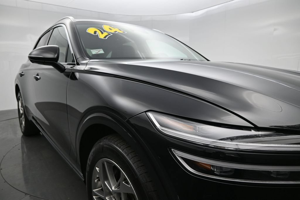 Used 2024 Genesis GV70 2.5T w/ Advanced Package AWD/4WD image 33