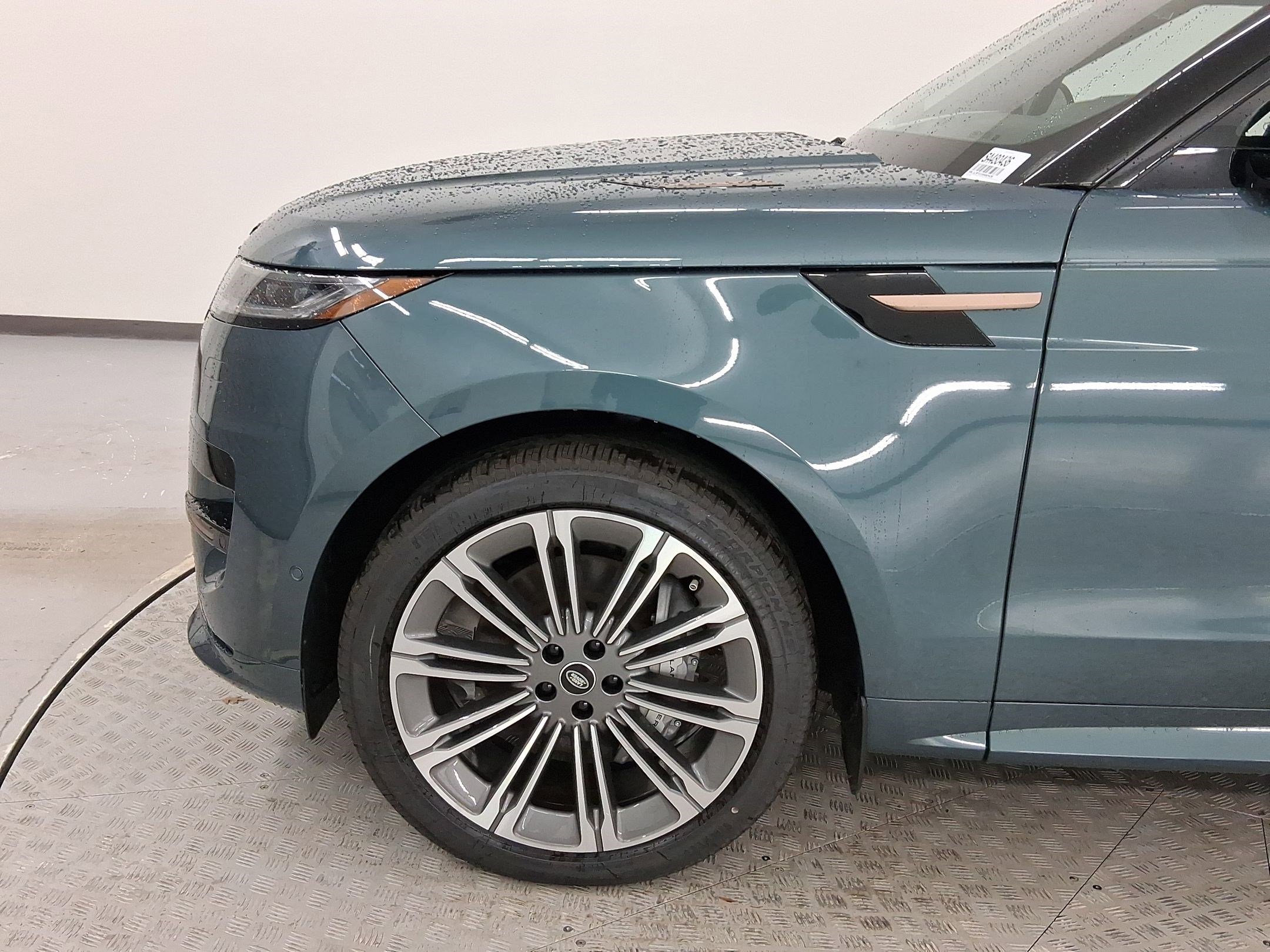 New 2025 Land Rover Range Rover Sport Dynamic SE image 11