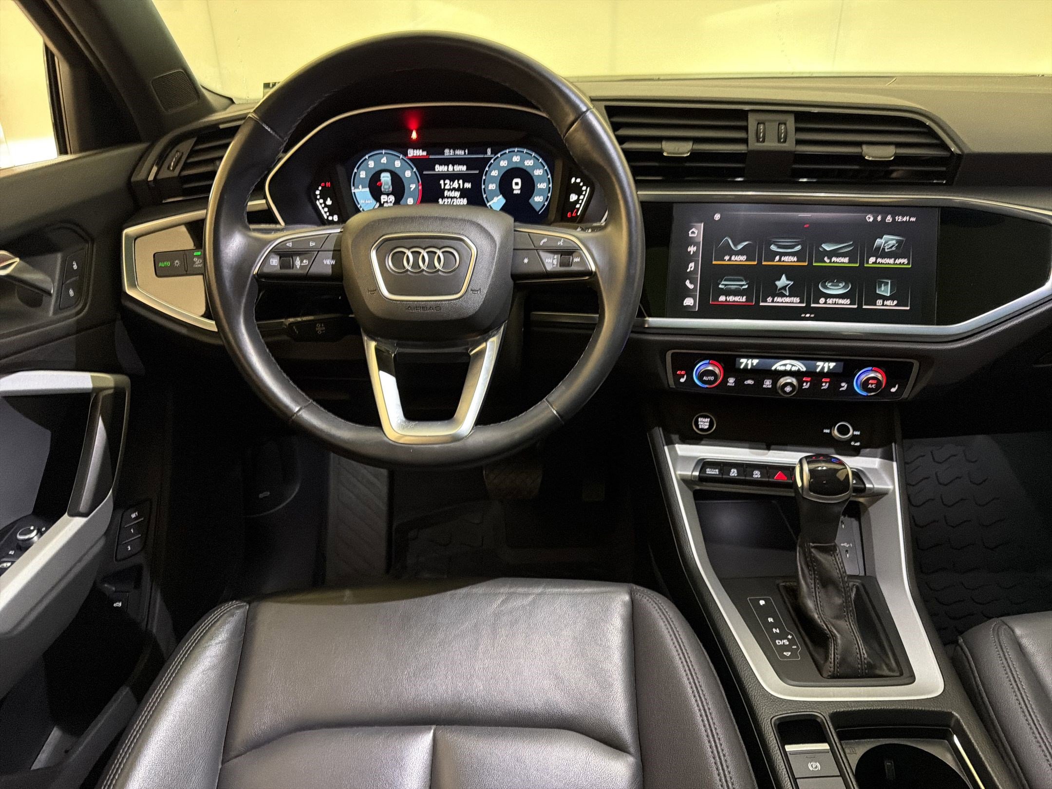 Used 2023 Audi Q3 2.0T Premium image 27