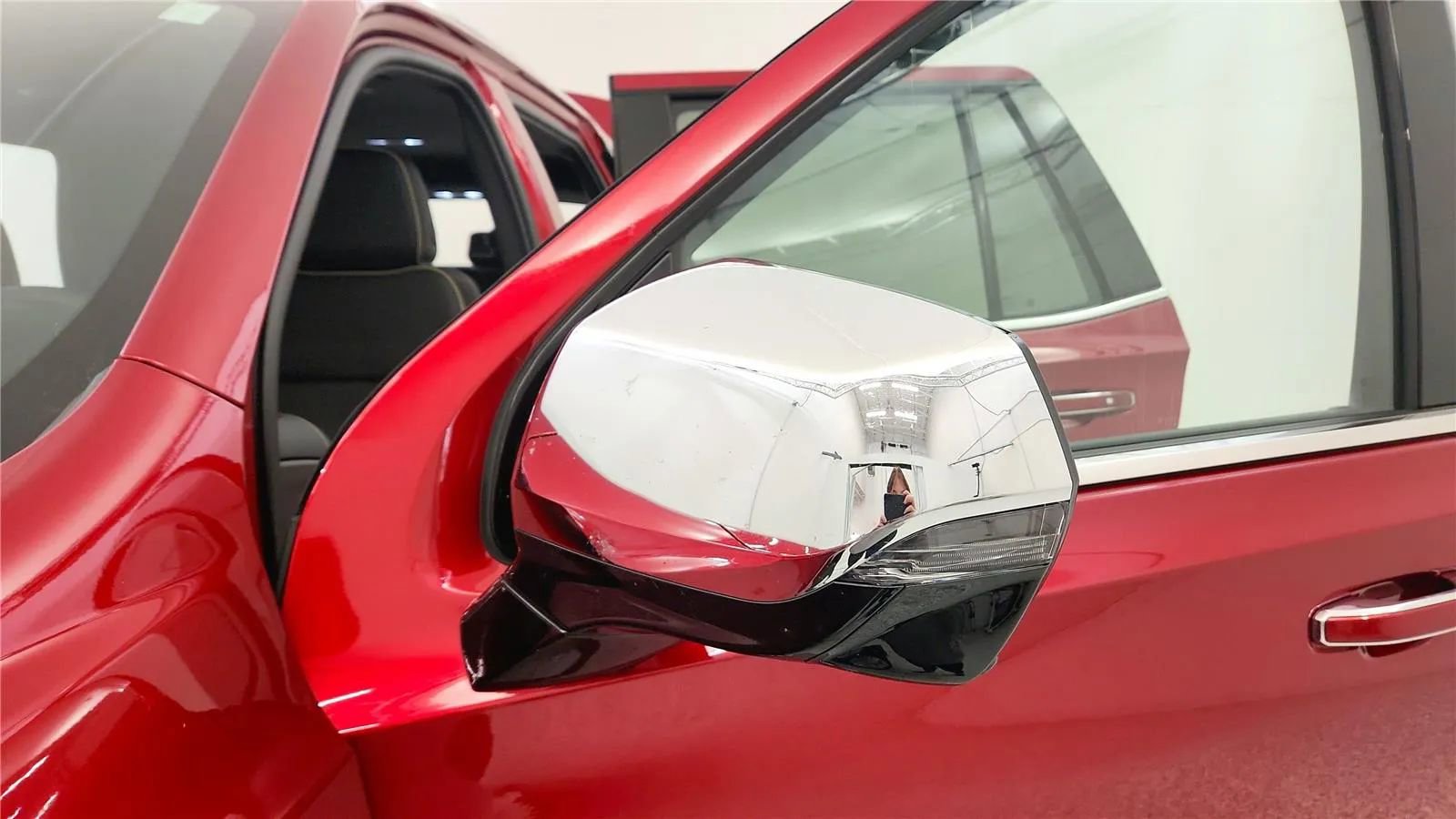 Used 2024 Chevrolet Tahoe Premier image 18