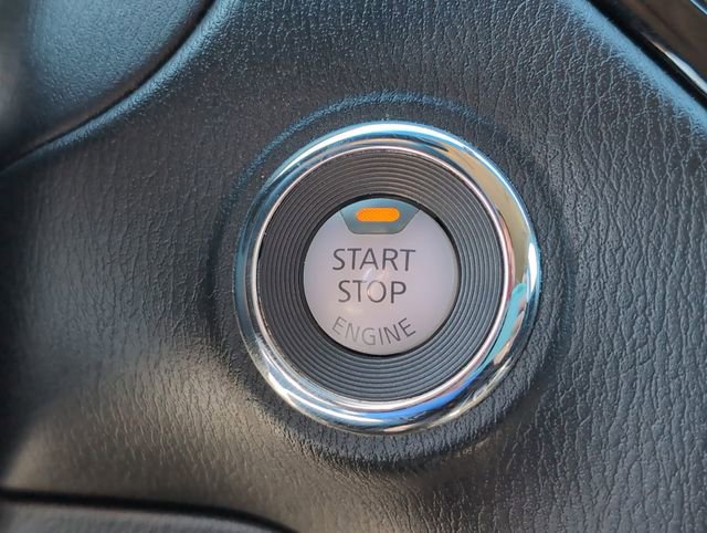 Used 2013 Nissan Pathfinder SV image 21