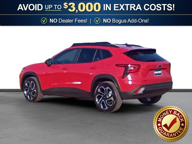 Used 2026 Chevrolet Trax RS w/ Sunroof Package FWD image 4