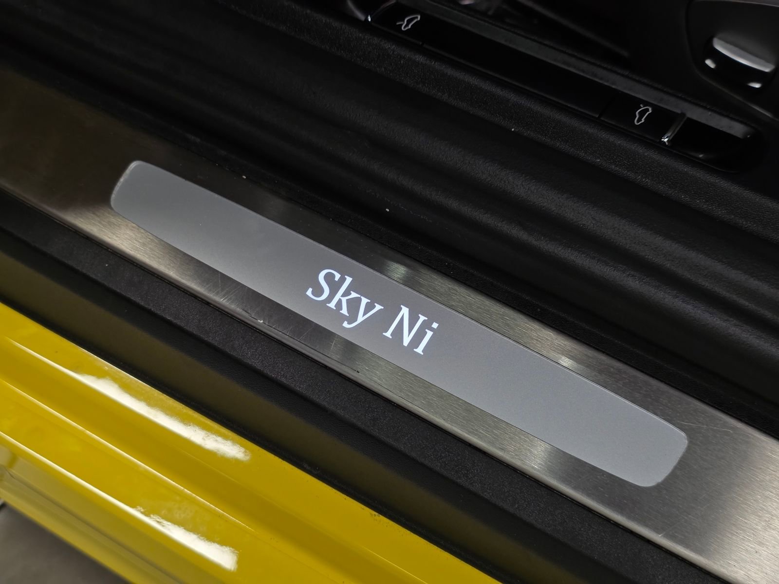 Used 2015 Porsche Cayman image 22