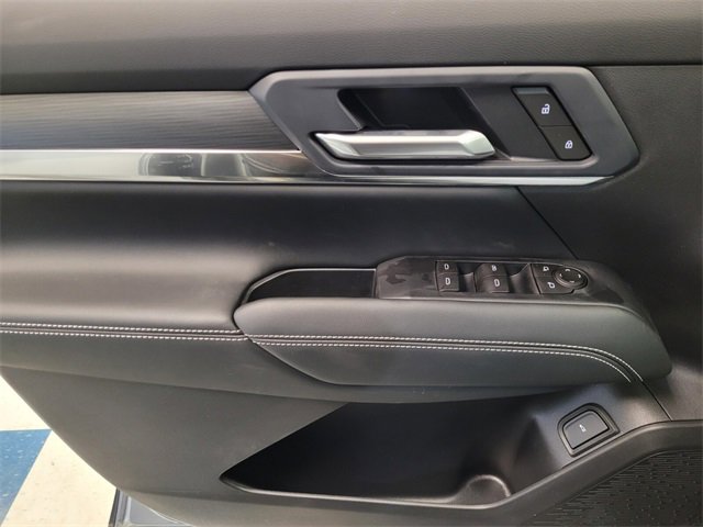 New 2026 GMC Terrain Elevation w/ Elevation Premium Package image 24