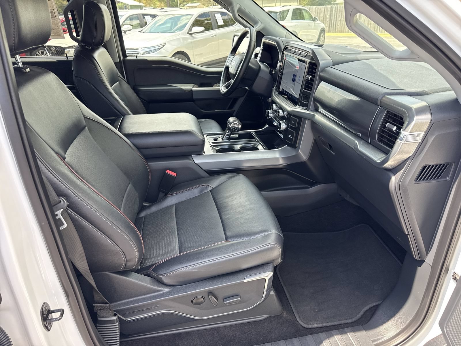 Used 2022 Ford F150 Lariat AWD/4WD image 36