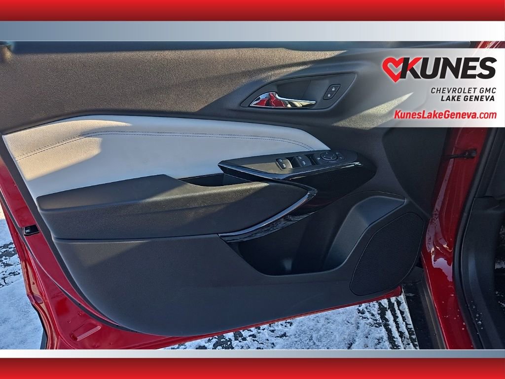 New 2026 Chevrolet Trax LT w/ Driver Confidence Package image 14