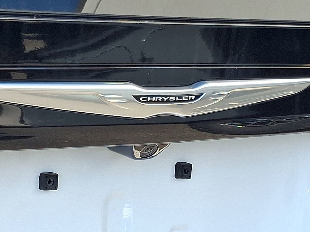 New 2025 Chrysler Voyager LX image 21