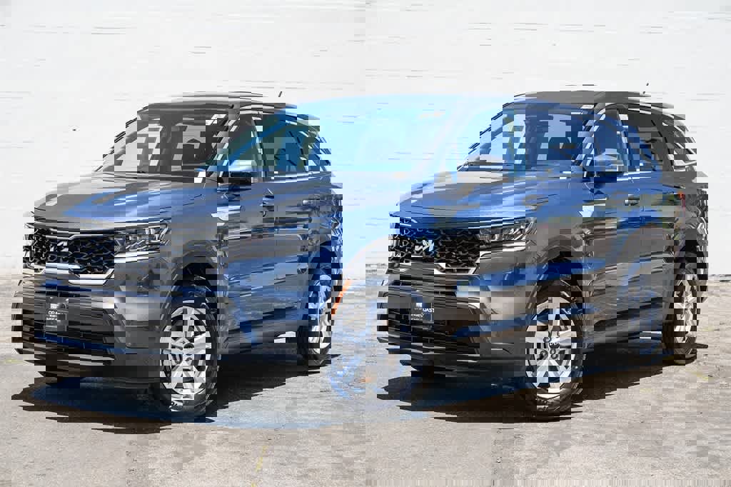 Used 2023 Kia Sorento LX