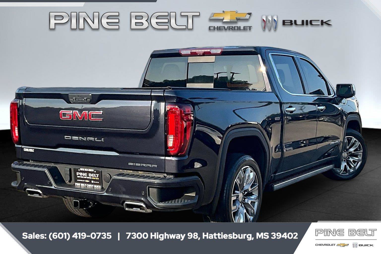 Used 2023 GMC Sierra 1500 Denali w/ Denali Reserve Package RWD image 12