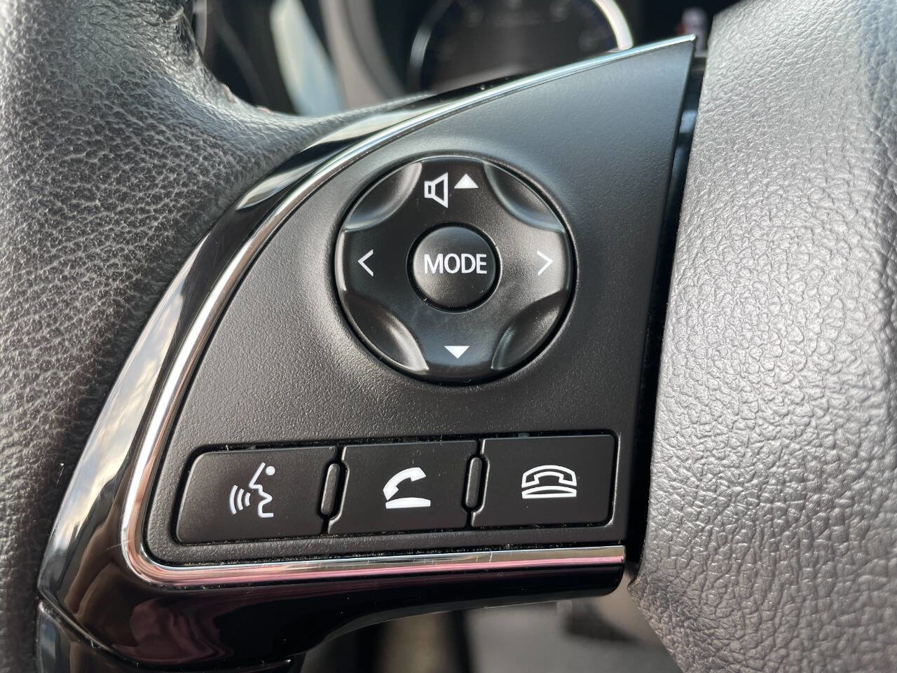 Used 2020 Mitsubishi Outlander SE image 33