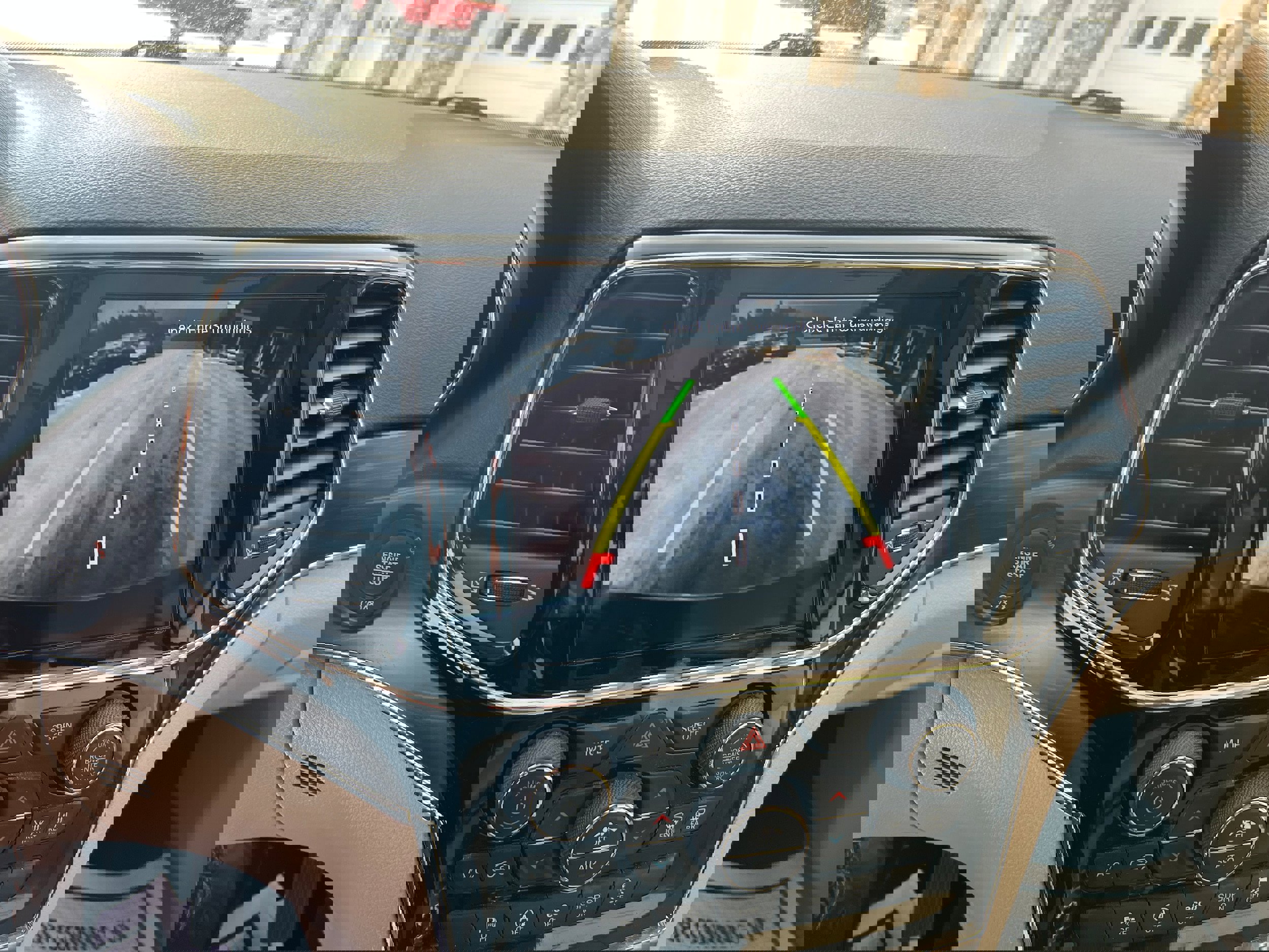 Used 2020 Jeep Grand Cherokee Limited image 16