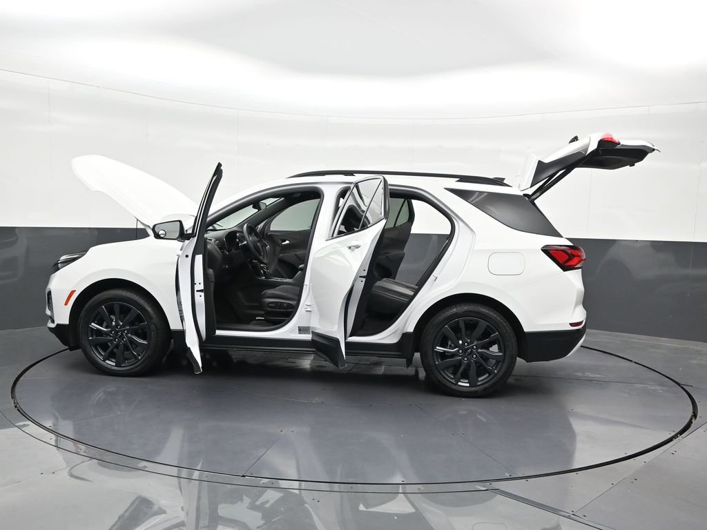 Used 2024 Chevrolet Equinox RS FWD image 33