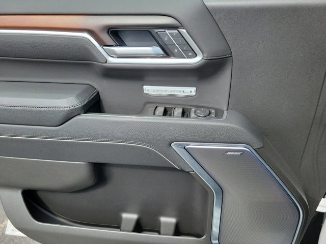 Used 2025 GMC Sierra 1500 Denali w/ Denali Reserve Package AWD/4WD image 28