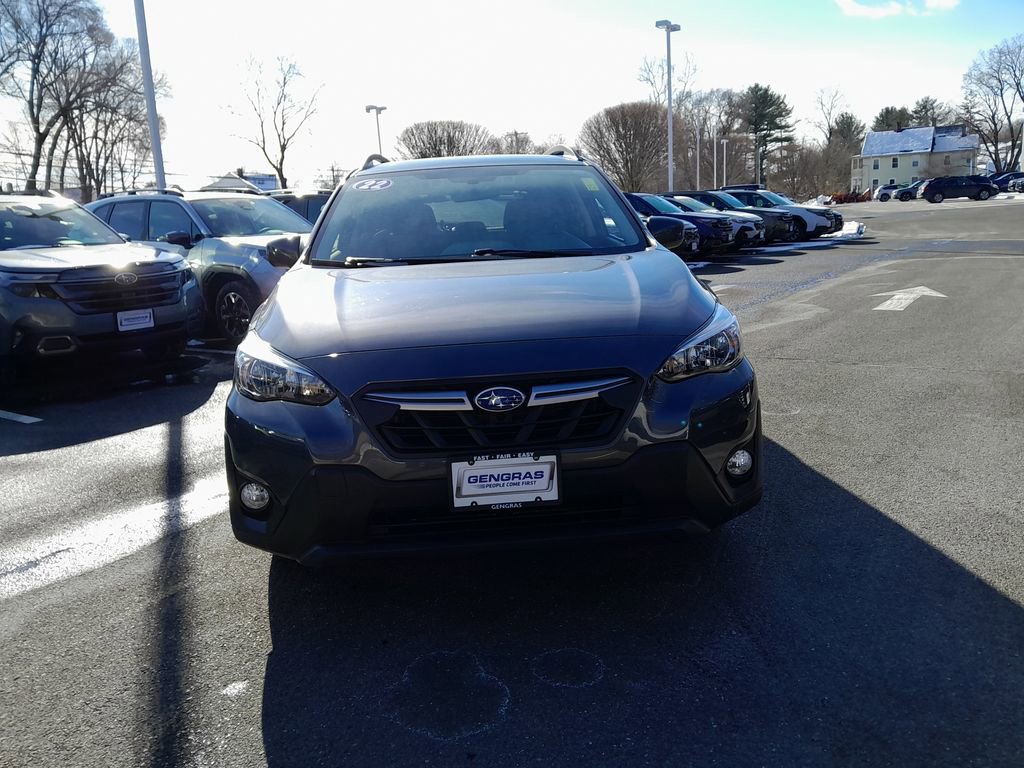Used 2022 Subaru Crosstrek 2.0i Premium w/ Moonroof Package image 2