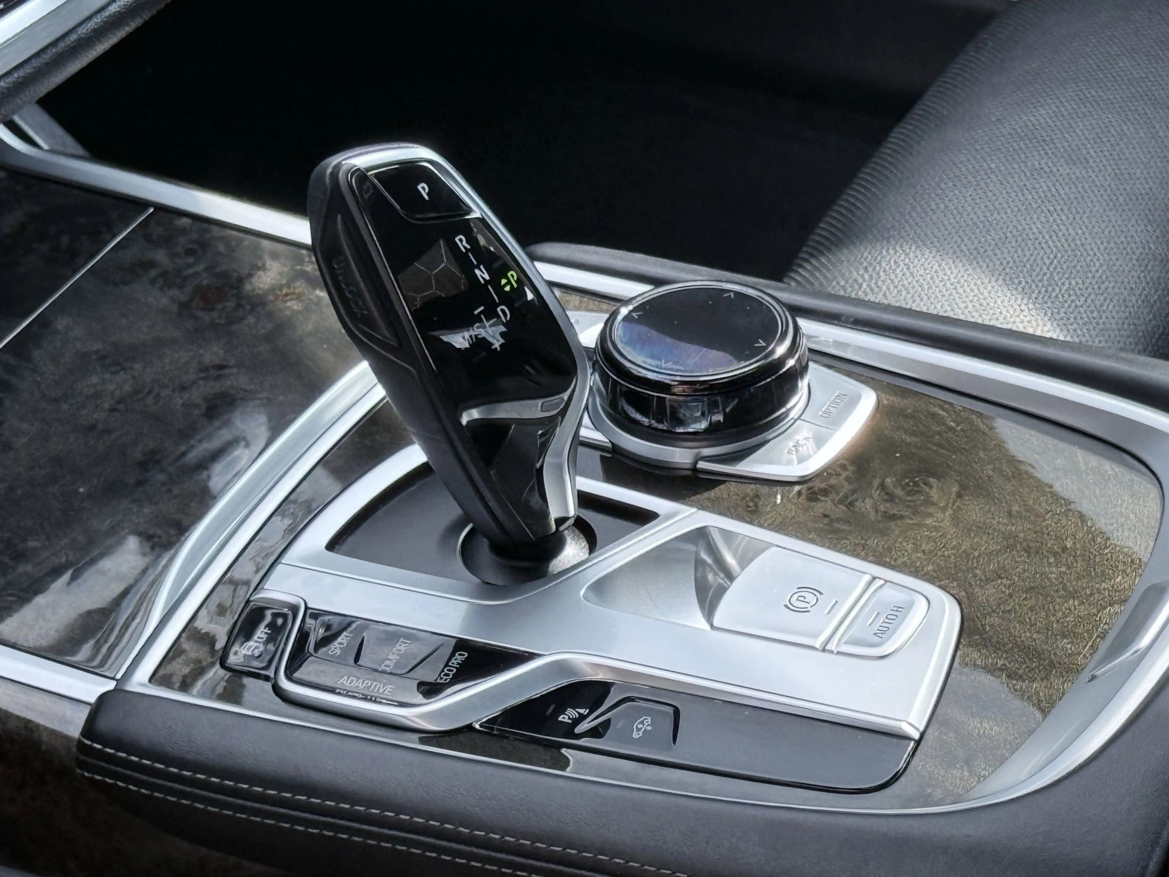 Used 2018 BMW 750i xDrive image 42