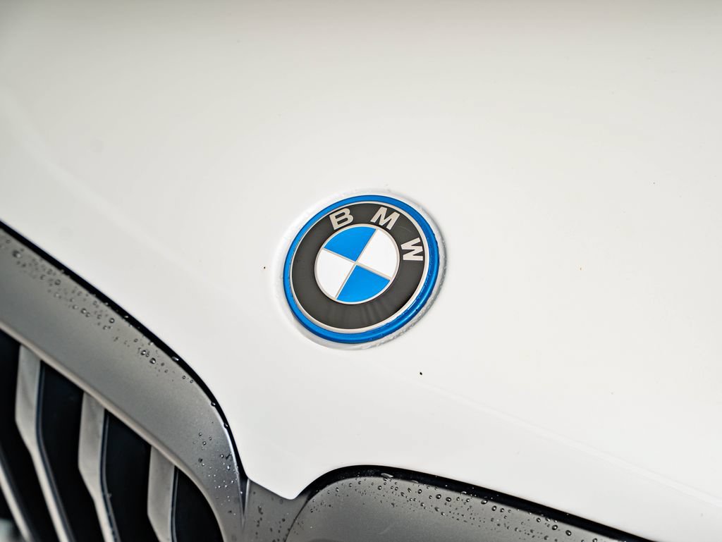 New 2026 BMW X5 xDrive50e w/ M Sport Package AWD/4WD image 12