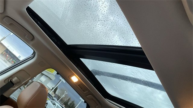 Used 2025 Nissan Pathfinder Platinum image 22