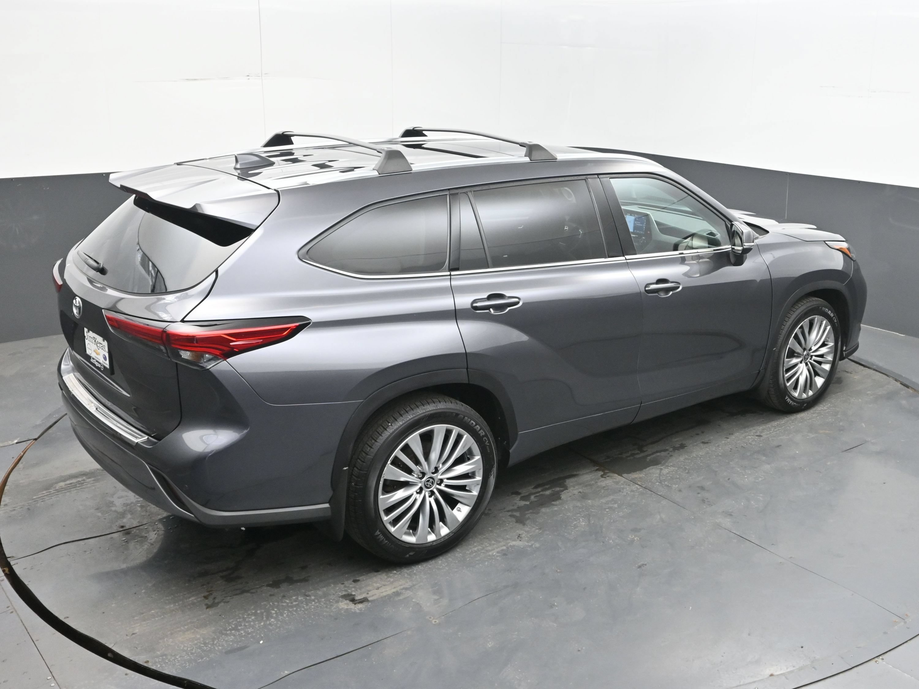 Used 2022 Toyota Highlander Platinum AWD/4WD image 35