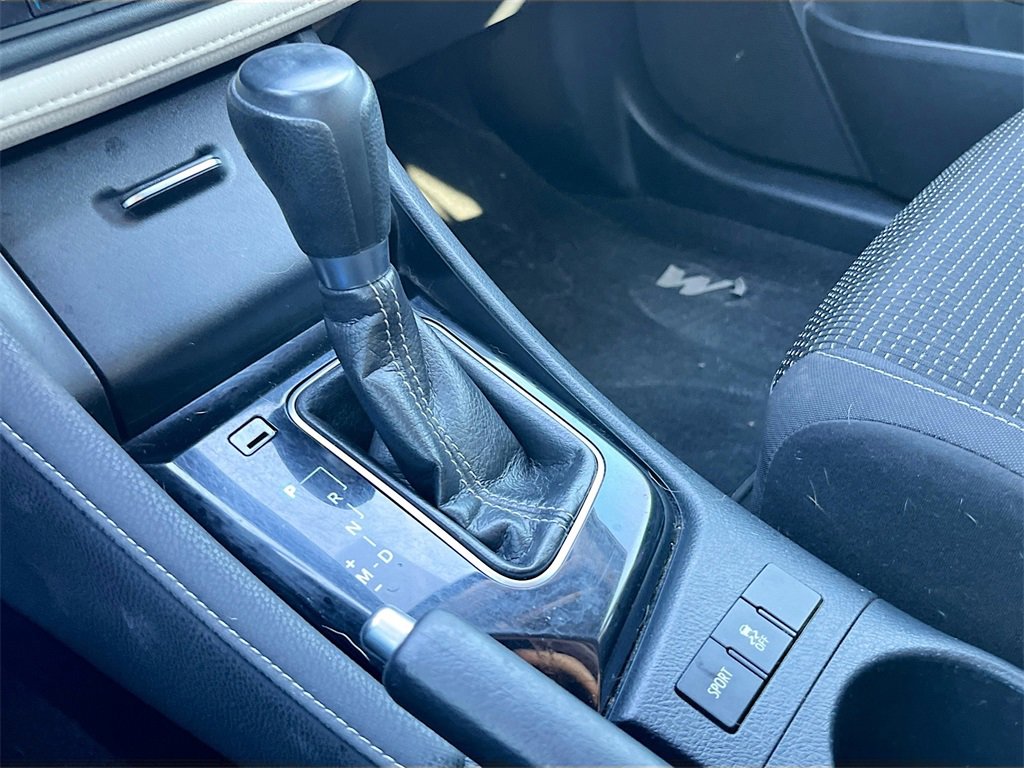 Used 2017 Toyota Corolla iM image 16