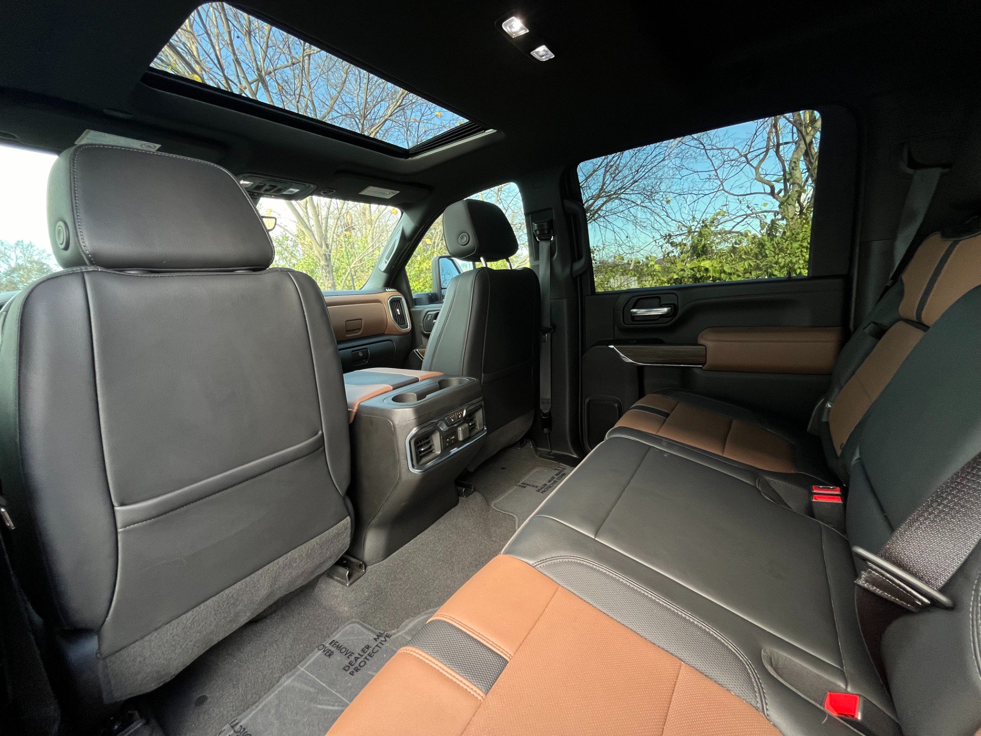 Used 2023 Chevrolet Silverado 2500 High Country w/ Z71 Off-Road Package AWD/4WD image 60